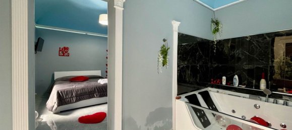 Квартира с 4 комнатами в Катания, Италия № 49598 16