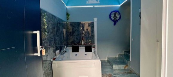 Квартира с 4 комнатами в Катания, Италия № 49598 6