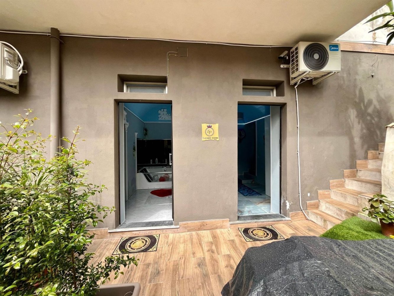 Квартира с 4 комнатами в Катания, Италия № 49598