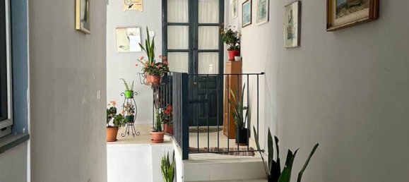 Квартира с 4 комнатами в Катания, Италия № 49598 3