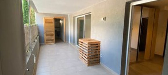 Apartamento de 1 dormitorio en Frejus, France No. 288621 2