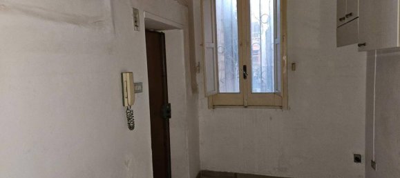 2 rooms Apartment in Trani, Italy No. 144083 3
