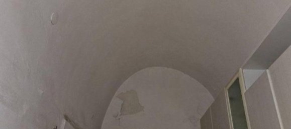 2 rooms Apartment in Trani, Italy No. 144083 8