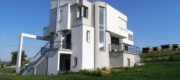 195m² Commercial property in Thessaloniki, Greece No. 8085 6