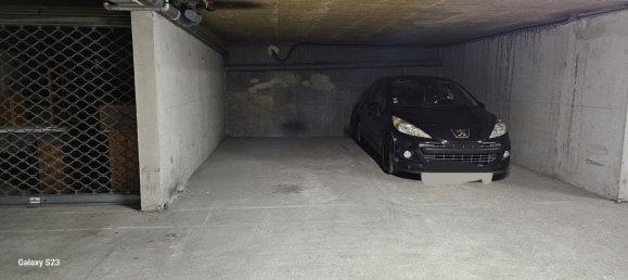  Parking in Amiens, France No. 215326 4