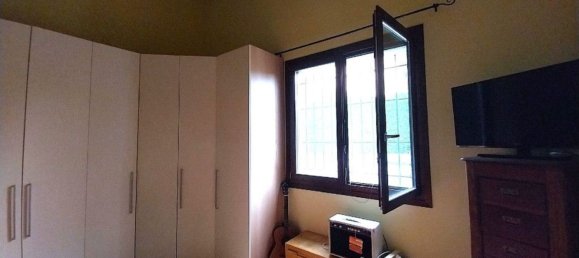 4 Schlafzimmer Haus in Finale Emilia, Italy, Nr. 381621 10