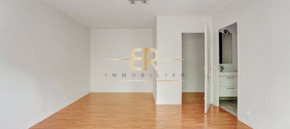 Studio in Joinville-le-Pont, France No. 332499 8