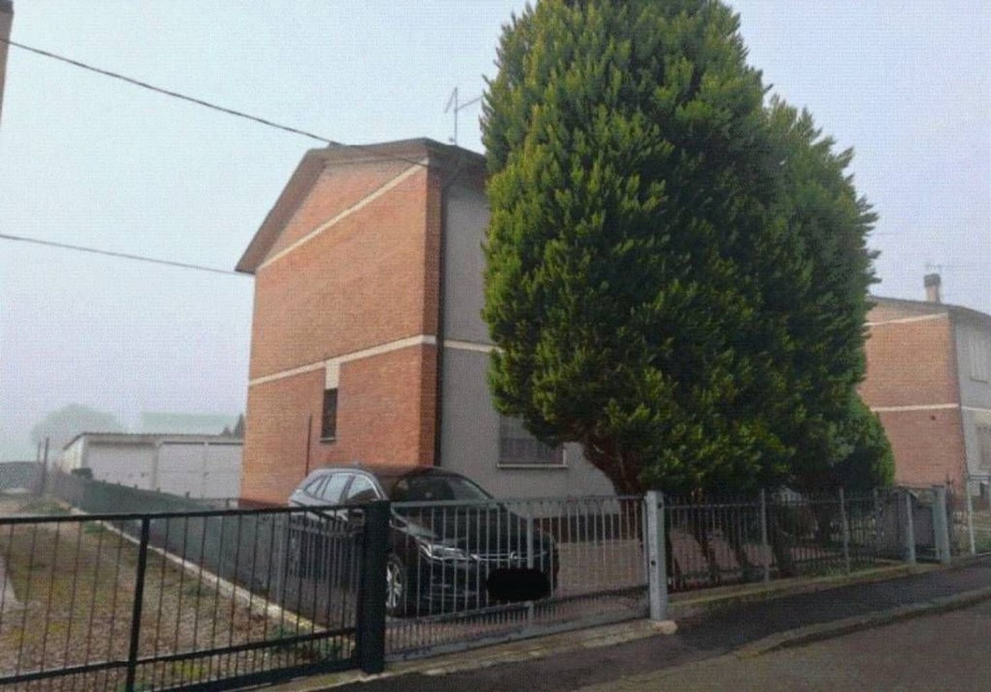 3غرفة شقة في Ferrara, Italy رقم 266518