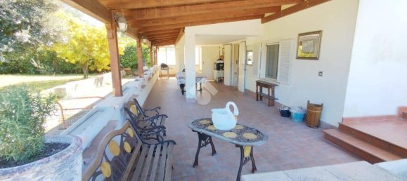 4 bedrooms House in Cervaro, Italy No. 226160 13