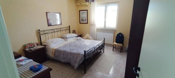 4 bedrooms House in Cervaro, Italy No. 226160 9