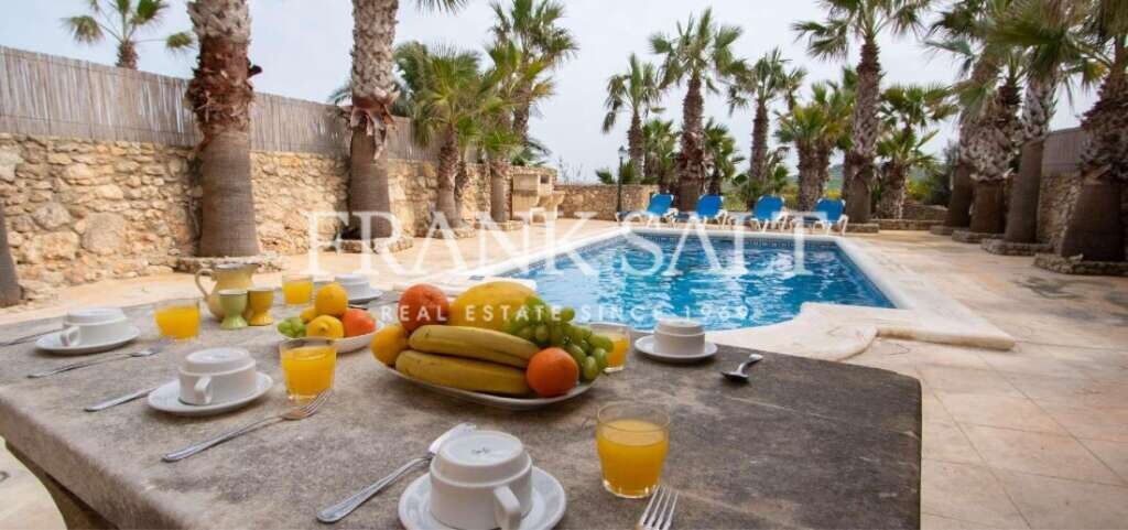 3 bedrooms Farm in Ghasri, Malta No. 5852