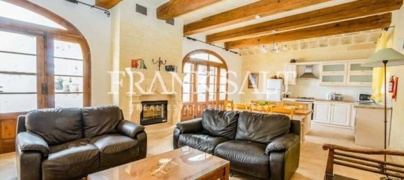 3 bedrooms Farm in Ghasri, Malta No. 5852 3