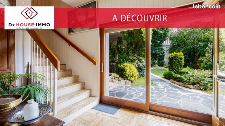 8 bedrooms House in Poitiers, France No. 315221