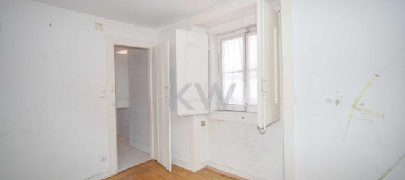 3 bedrooms Apartment in Lisbon, Portugal No. 80678 16