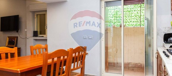 3 bedrooms Apartment in Catania, Italy No. 295531 4