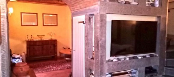 Дом с 6 комнатами в Чивителла ин Валь ди Кьяна, Италия № 200038 30