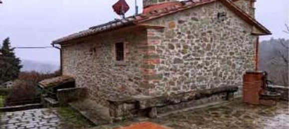 Дом с 6 комнатами в Чивителла ин Валь ди Кьяна, Италия № 200038 36