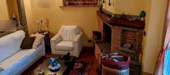 Дом с 6 комнатами в Чивителла ин Валь ди Кьяна, Италия № 200038 10