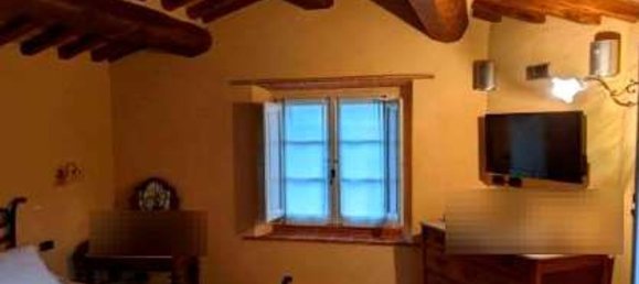 Дом с 6 комнатами в Чивителла ин Валь ди Кьяна, Италия № 200038 20