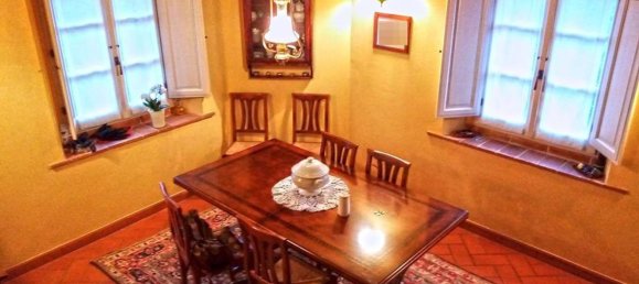 Дом с 6 комнатами в Чивителла ин Валь ди Кьяна, Италия № 200038 13