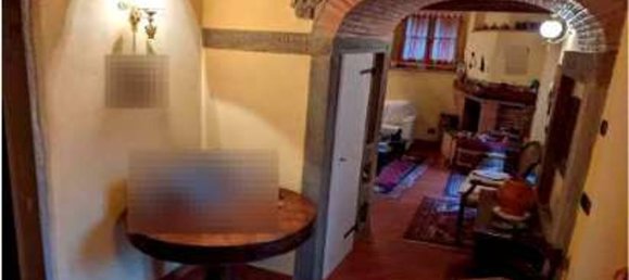 Дом с 6 комнатами в Чивителла ин Валь ди Кьяна, Италия № 200038 25