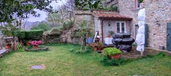 Дом с 6 комнатами в Чивителла ин Валь ди Кьяна, Италия № 200038 32