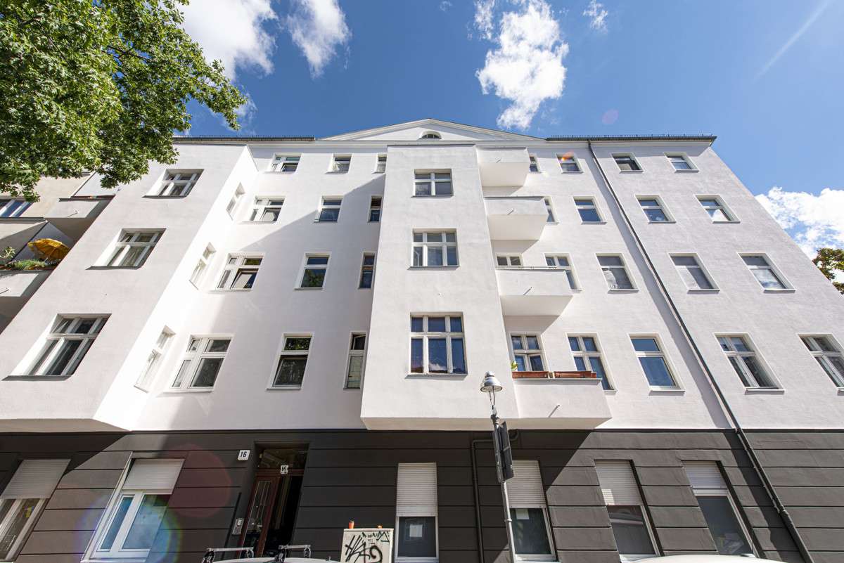 5غرفة شقة في Wedding, Germany رقم 9920