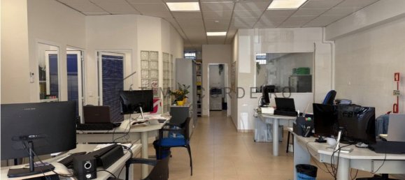 Gewerbliche Immobilie in Corroios, Portugal 123m², Nr. 340227 20