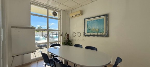 Gewerbliche Immobilie in Corroios, Portugal 123m², Nr. 340227 17