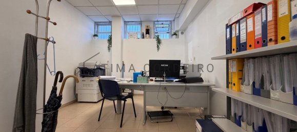 Gewerbliche Immobilie in Corroios, Portugal 123m², Nr. 340227 11