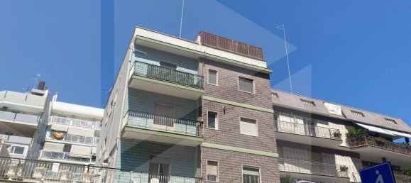 3 rooms Apartment in Bari, Italy No. 34286 27