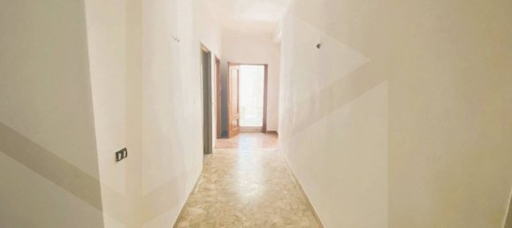 3 rooms Apartment in Bari, Italy No. 34286 17
