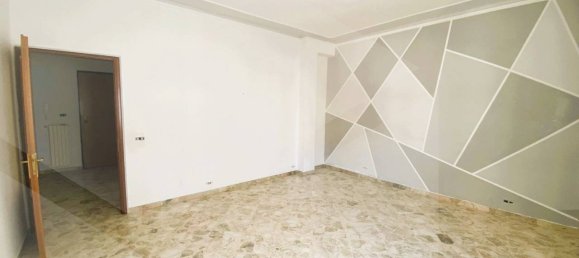 3 rooms Apartment in Bari, Italy No. 34286 15