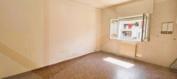 3 rooms Apartment in Bari, Italy No. 34286 7