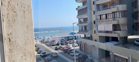 3 rooms Apartment in Bari, Italy No. 34286 9
