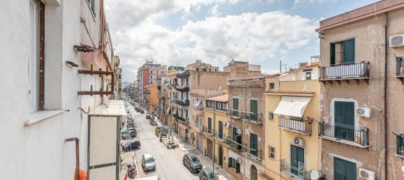 2 rooms Apartment in Palermo, Italy No. 303094 15