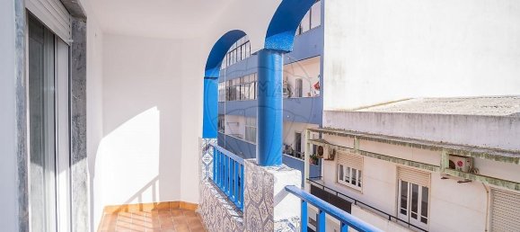 6 bedrooms Building in Portimao, Portugal No. 123279 4