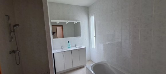 3 bedrooms House in Casteljaloux, France No. 340900 10