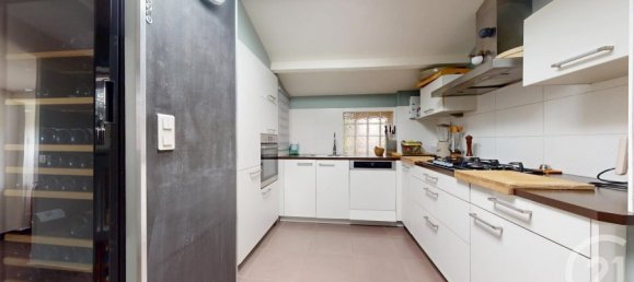 4 bedrooms House in Saint-Julien-de-Concelles, France No. 337670 5