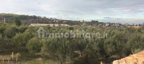 4 bedrooms Villa in Cupello, Italy No. 234705 11