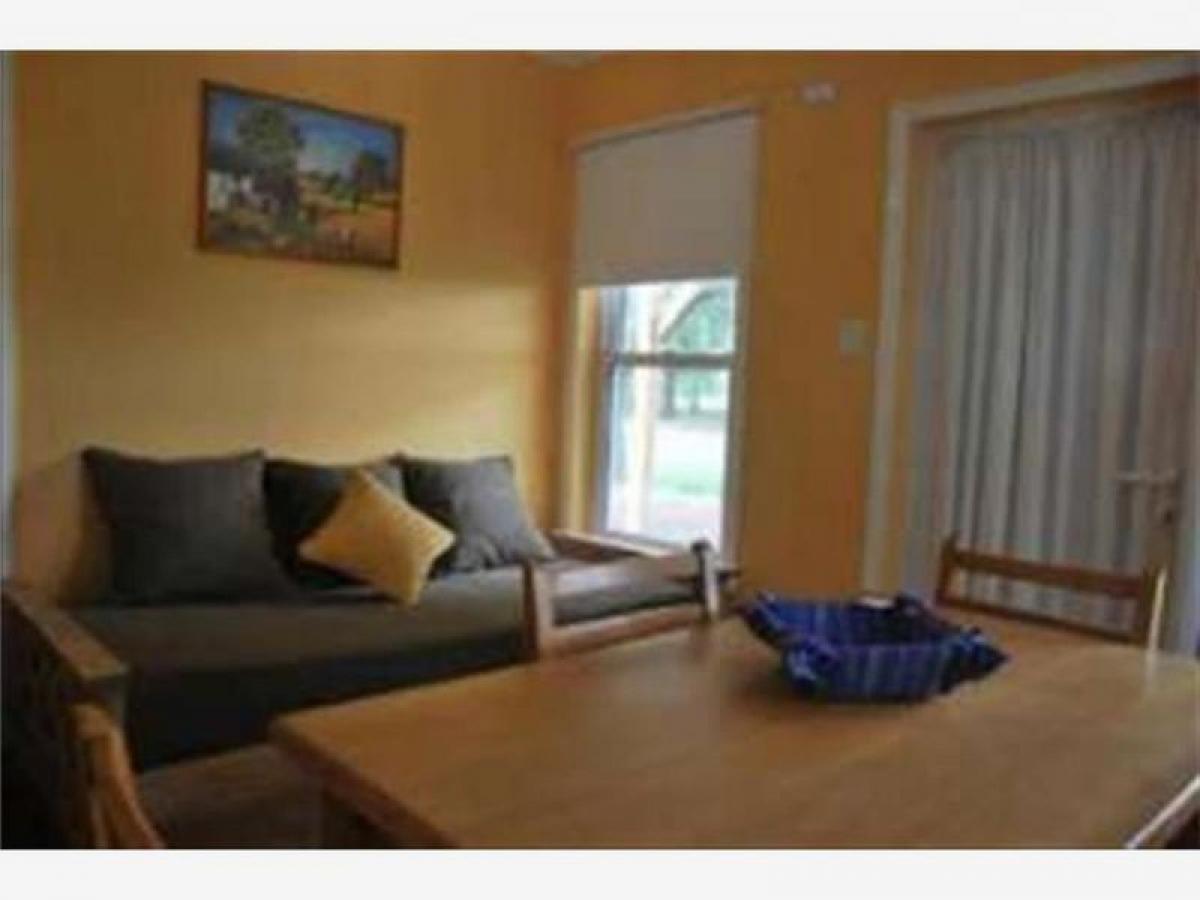 800m² Hotel in Azul, Argentina No. 28504