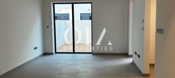 2 bedrooms Townhouse in Yas Island, UAE No. 18527 3