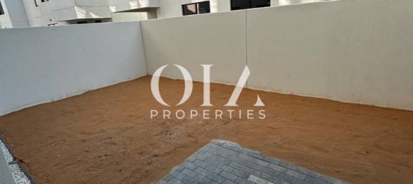 2 bedrooms Townhouse in Yas Island, UAE No. 18527 2