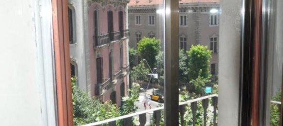 Apartamento de 3 habitaciónes en Barcelona, Spain No. 407 5