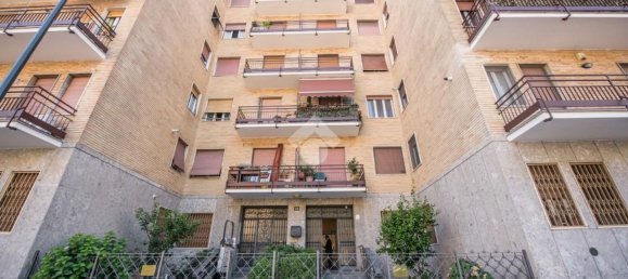 2 bedrooms Apartment in Milan, Italy No. 357951 28