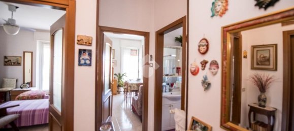 2 bedrooms Apartment in Milan, Italy No. 357951 3