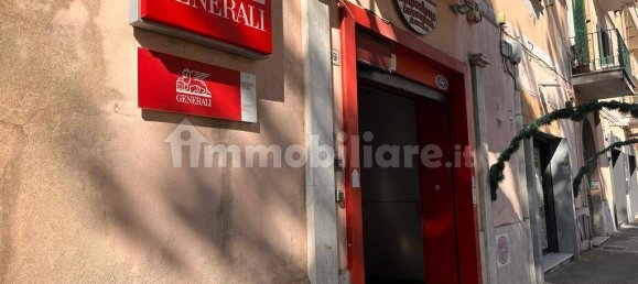 3-Zimmer Gewerbliche Immobilie in Anzio, Italy, Nr. 350353 18