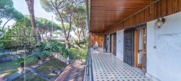 Квартира с 5 комнатами в Рим, Италия № 68370 5