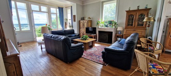 6 bedrooms House in Blois, France No. 88636 4