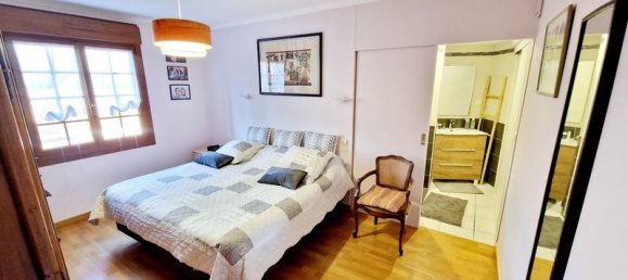 4 bedrooms House in Saint-Lo, France No. 192589 16